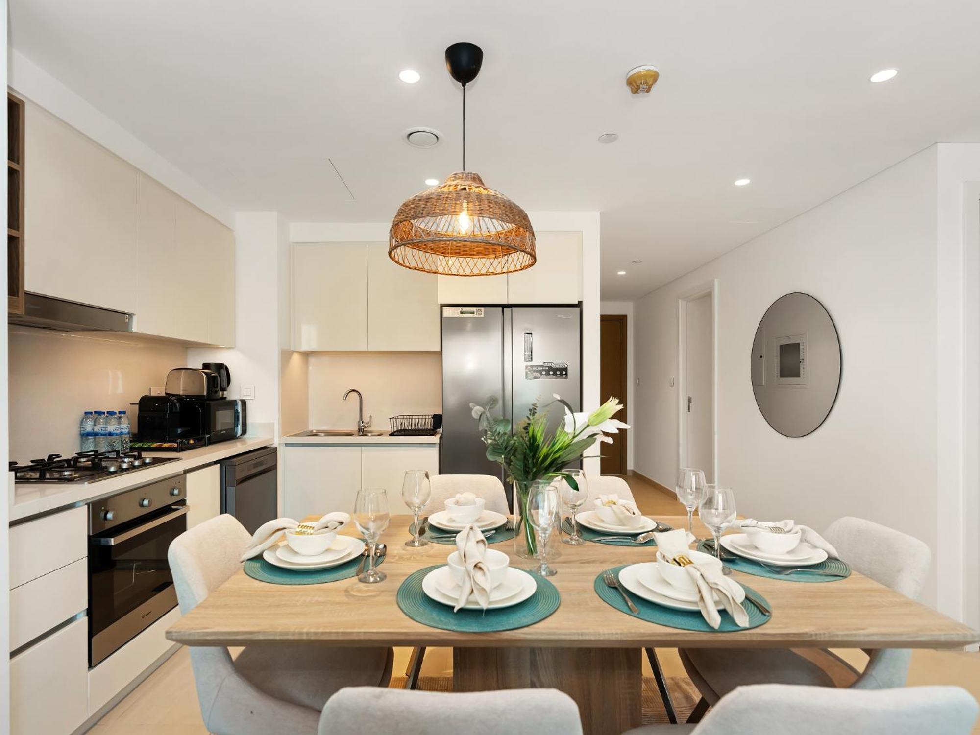 Royal Vista At Downtown Views Ii - & Burj Khalifa Views - Brand New Luxury 2br Apartment