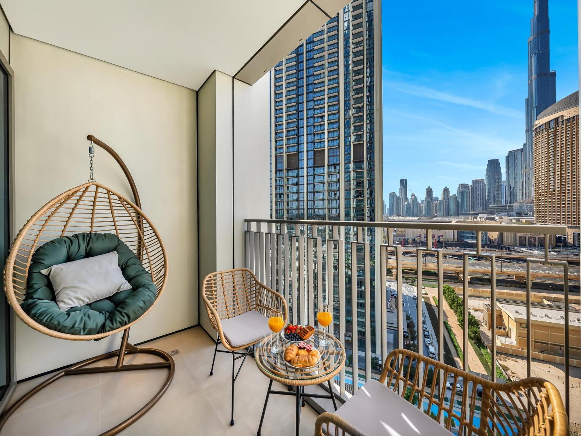 Royal Vista At Downtown Views Ii - & Burj Khalifa Views - Brand New Luxury 2br Dubai