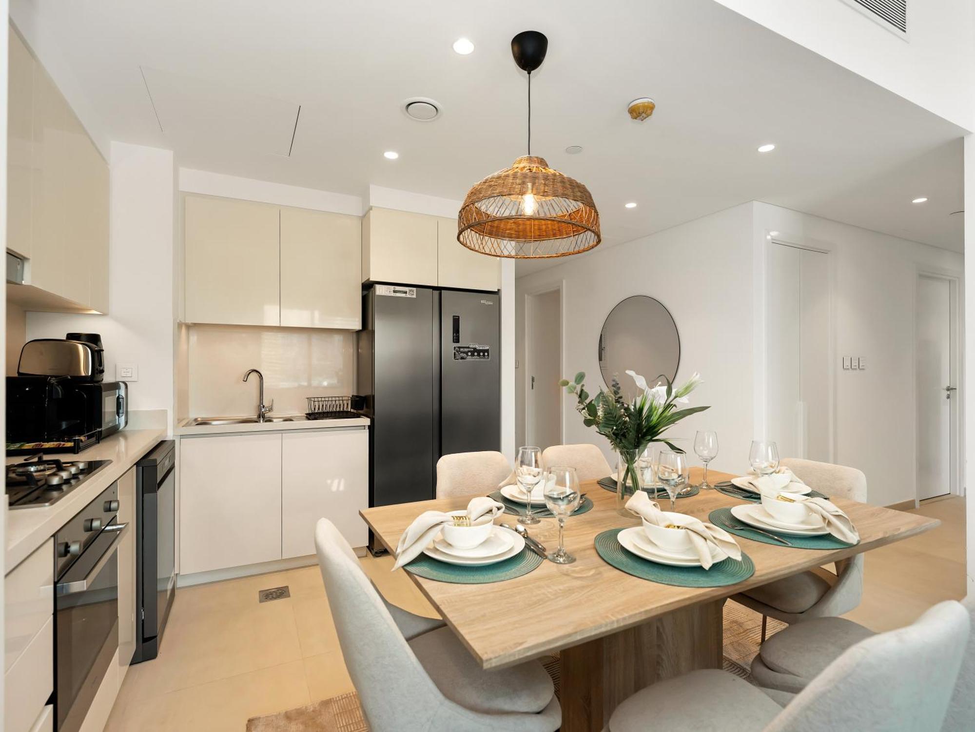 Royal Vista At Downtown Views Ii - & Burj Khalifa Views - Brand New Luxury 2br Apartment