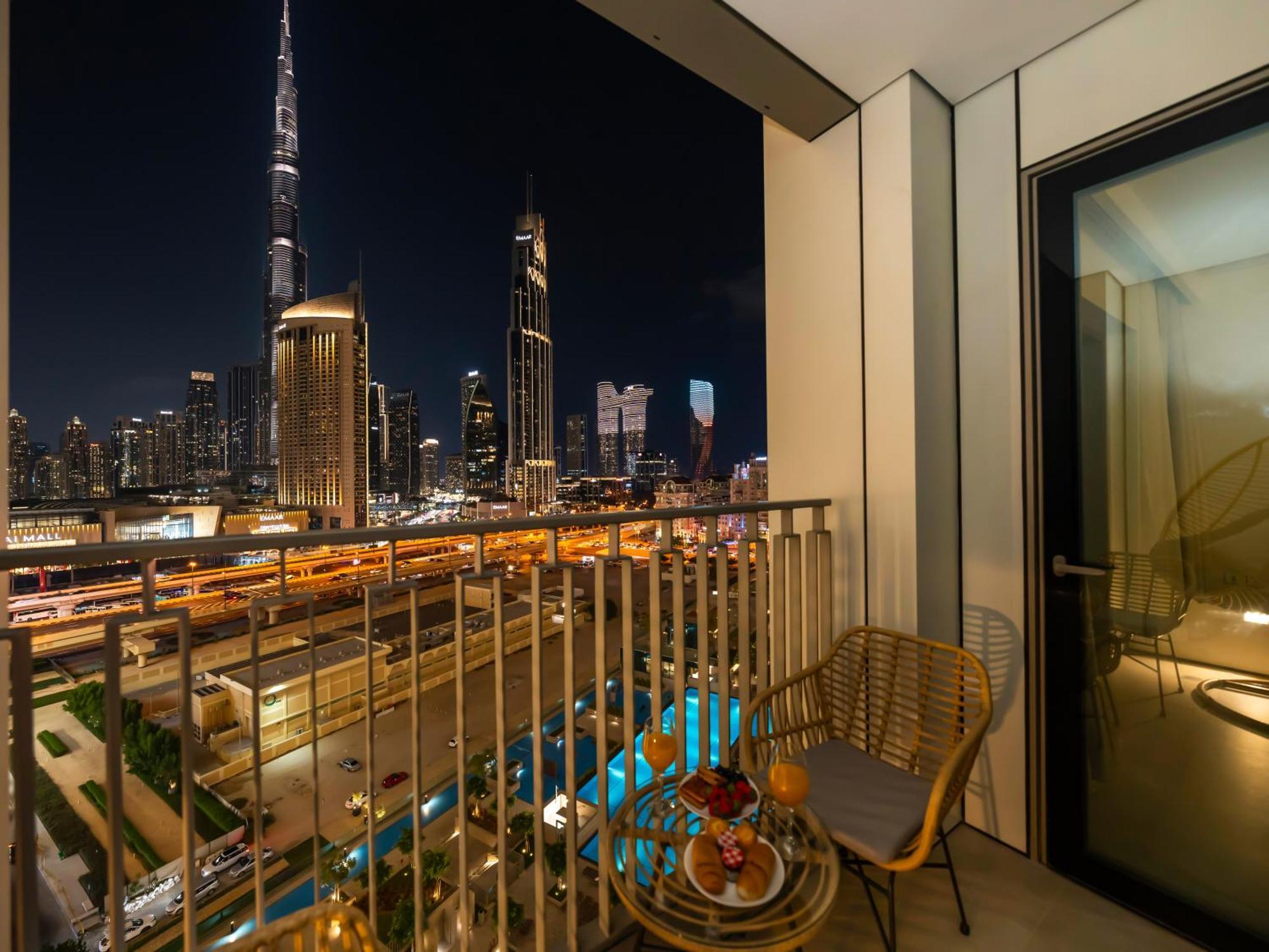 Royal Vista At Downtown Views Ii - & Burj Khalifa Views - Brand New Luxury 2br Dubai