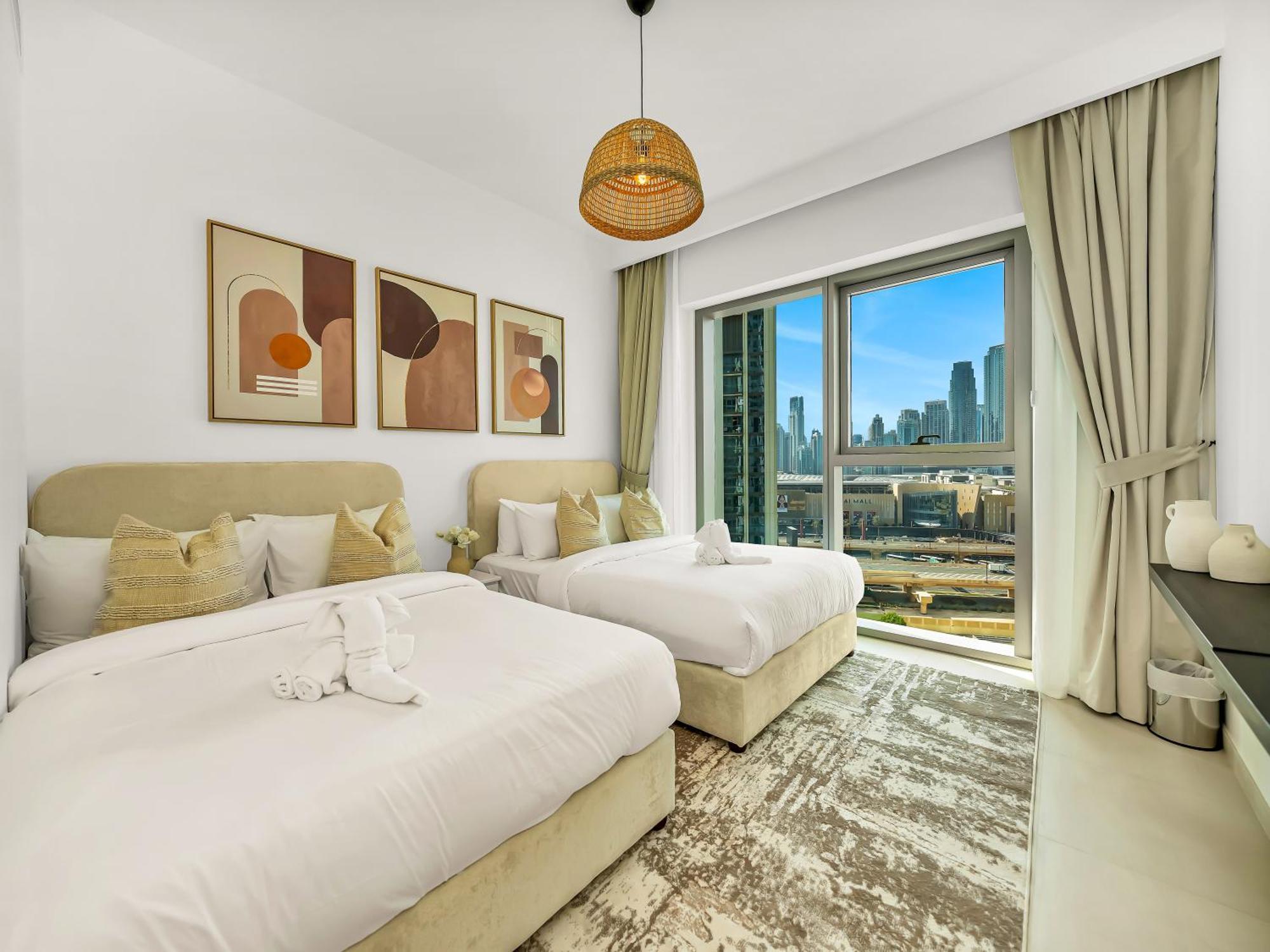 Royal Vista At Downtown Views Ii - & Burj Khalifa Views - Brand New Luxury 2br Apartment