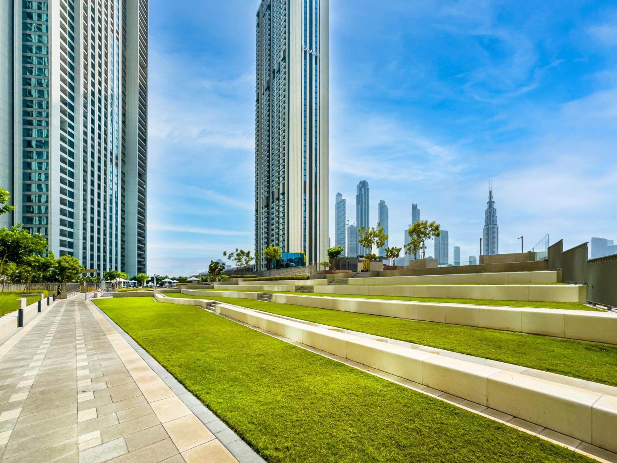 Royal Vista At Downtown Views Ii - & Burj Khalifa Views - Brand New Luxury 2br Apartment *